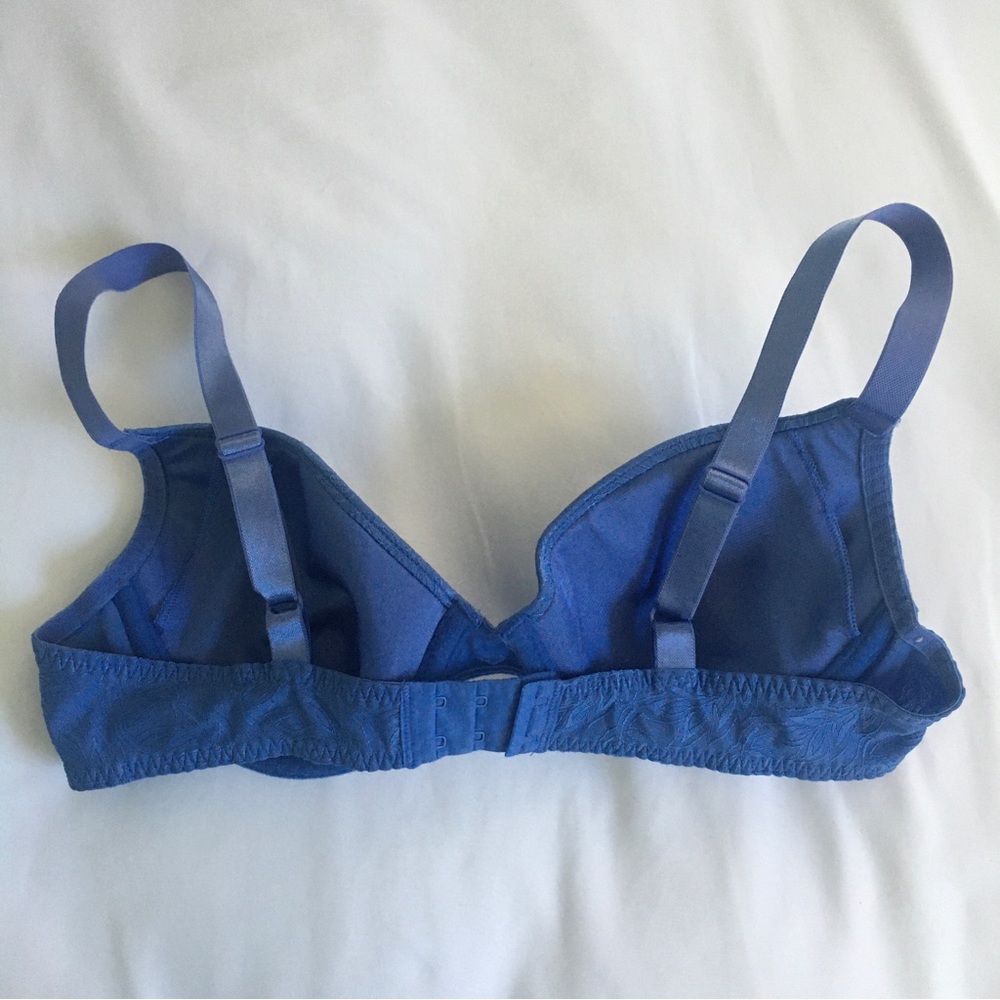 Vanity Fair Lightly Lined Bra - image 2